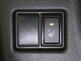 【シートヒーター搭載】シートを温めてくれる暖房機器です!長時間座っていると負担が掛かりやすい背中や腰、または冬場の寒い日に冷えやすい脚部に快適なぬくもりを♪