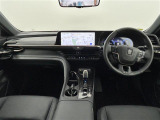 クラウンスポーツ 2.5 Z E-Four 4WD 本革シート