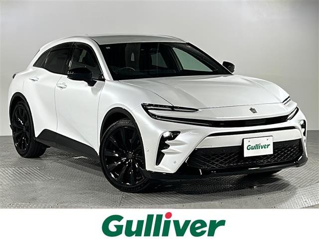 クラウンスポーツ 2.5 Z E-Four 4WD 本革シート