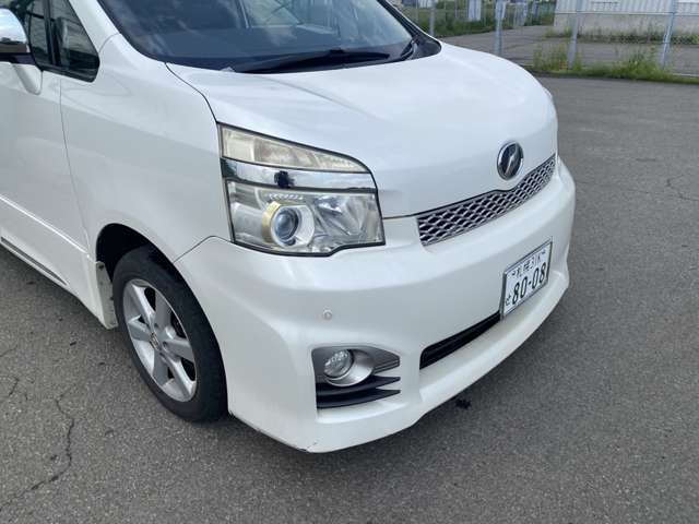 煌！ トヨタ ヴォクシー 2.0 ZS 煌Z 4WD ナビ・Bカメラ・両側パワー
