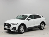 アウディ Q3