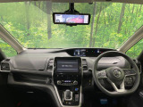 セレナ 1.2 e-POWER ハイウェイスター V 