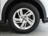 R7年式夏タイヤ195/65R16ダンロップ製です。