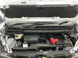 セレナ  4WD 本革シート
