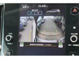 サイドカメラフロントカメラも搭載していて車庫入れが苦手な方でも楽々♪安心して取り回しできますよ♪