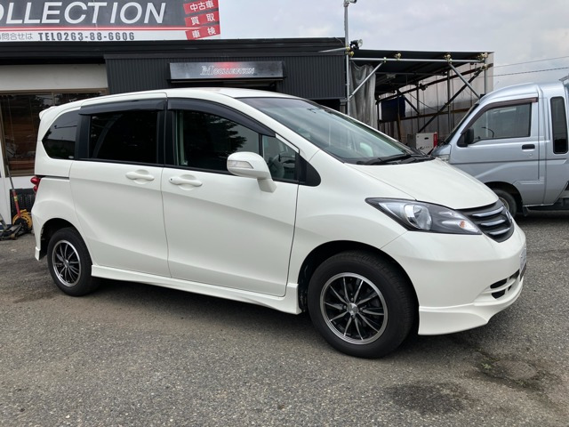 フリード 1.5 FLEX エアロ 4WD 