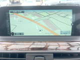 ●BMW純正ナビ:一体感のあるナビは、高級感ある車内を演出してくれます。Bluetooth再生などオーディオ機能も充実しておりますので、運転もより楽しめます♪