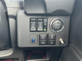 気になる車はすぐにお問い合わせください!画面右側の0066から始まる無料ダイヤルからお問い合わせ下さい!専門スタッフがお車のご質問にお答えいたします!