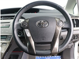 お車選びをお楽しみ頂けるよう、在庫車の展示スペースを十分に確保しております。