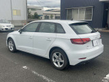 自社にて認証工場を保有しているので納車前後の整備やメンテナンス・カスタマイズまで幅広くご対応!ぜひお問い合わせください。