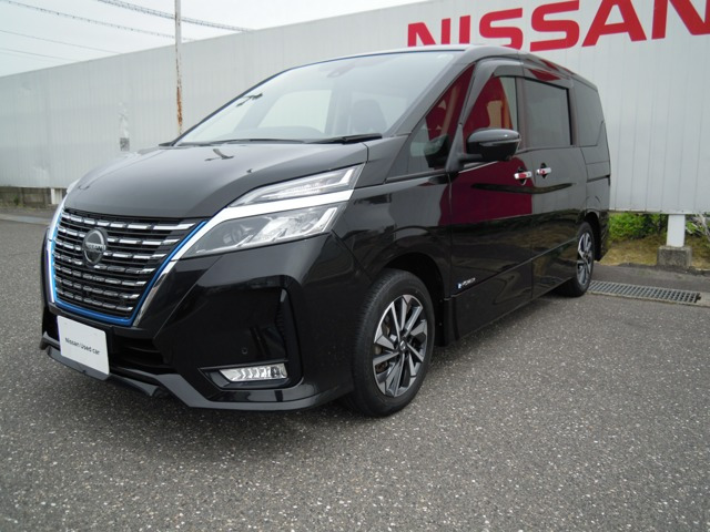 セレナ 1.2 e-POWER ハイウェイスター V 