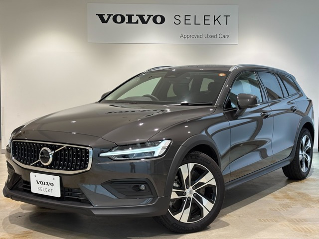 V60クロスカントリー プラス B5 AWD 4WD 