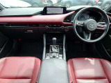 MAZDA3ファストバック 1.8 XD バーガンディ セレクション 4WD 