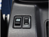 当店ではスポーツグレードや人気車種・上級グレードを主に仕入れ強化しております!中古車でお買い得感あるお車展示中となっておりますのでお客様のご来店、お見積もり依頼お待ちしております。
