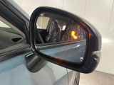 ブラインドスポット(斜め後ろの車をお知らせ)が装着車で安全装備も充実しております。