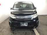 このフロントマスクは個性もいっぱい 人気の車です。