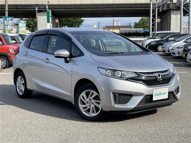 フィット 1.5 ハイブリッド Lパッケージ 4WD 修復歴無し