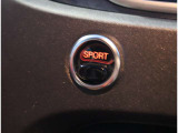 当店ではスポーツグレードや人気車種・上級グレードを主に仕入れ強化しております!中古車でお買い得感あるお車展示中となっておりますのでお客様のご来店、お見積もり依頼お待ちしております。