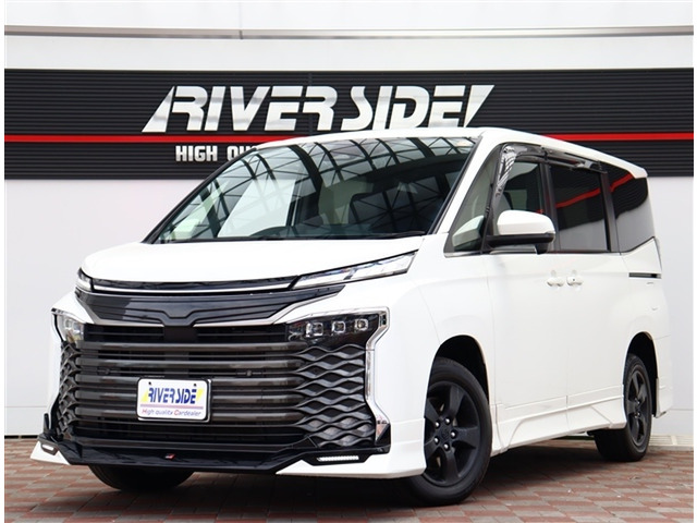 トヨタ ヴォクシー 1.8 ハイブリッド S-Z E-Four 4WD