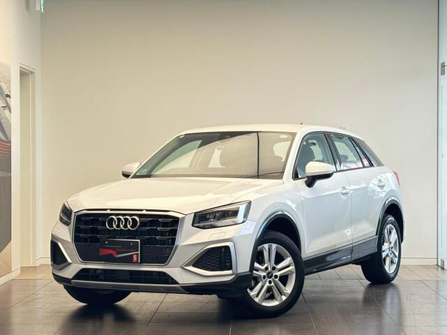 Q2 35 TFSI アドバンスド 