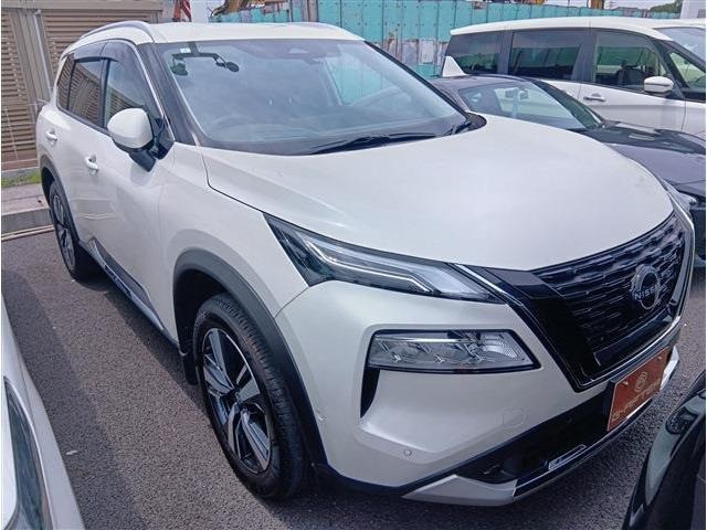 エクストレイル 1.5 G e-4ORCE 4WD 12.3型ナビプロパイ自動駐車opルーフレール