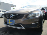 V60 CrossCountry D4 SE!IntelliSafe!トワイライトブロンズメタリック!2017年モデル!ディーラー車!!