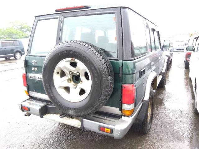 トヨタ ランドクルーザー70 4.2 ZX ディーゼル 4WD の中古車詳細