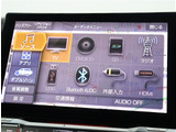 お車選びをお楽しみ頂けるよう、在庫車の展示スペースを十分に確保しております。