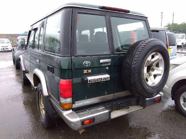 トヨタ ランドクルーザー70 4.2 ZX ディーゼル 4WD の中古車詳細