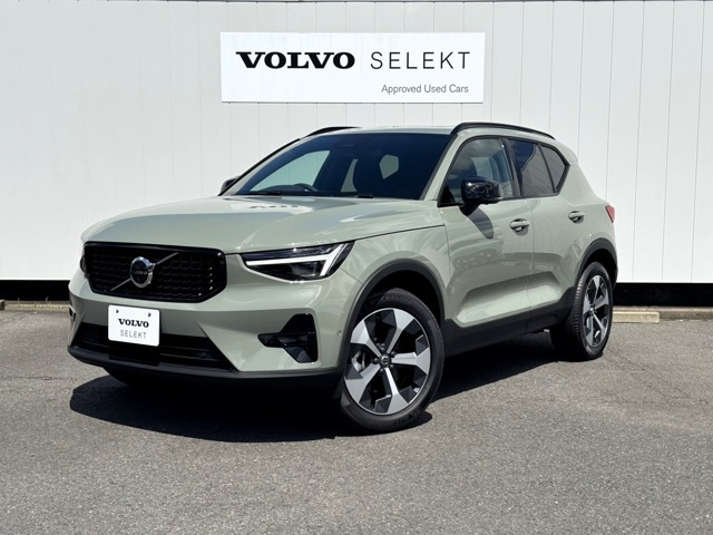 XC40 ウルトラ B4 AWD ダークエディション 4WD 