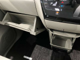 収納スペースもたくさん有ります☆車検証や小物類などすっきり収納♪