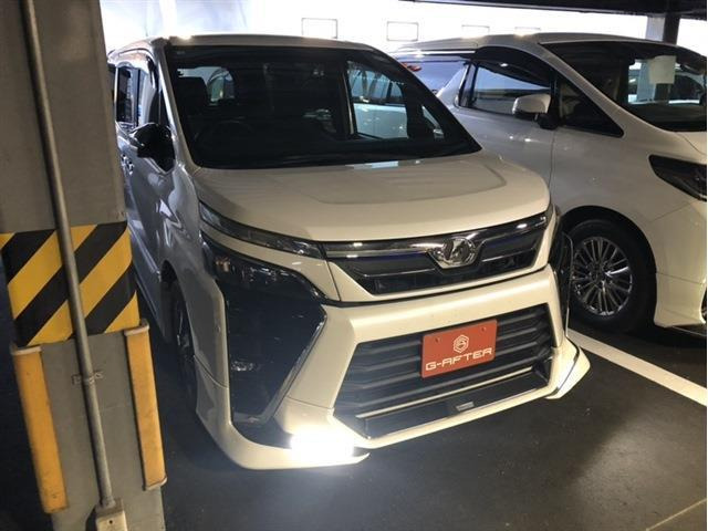 ヴォクシー 2.0 ZS 煌 TRDエアロ純正10型ナビBカメラTV両側電動