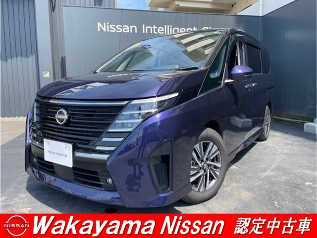 セレナ 2.0 ハイウェイスター V マルチベッド 