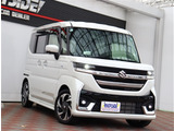 【車屋】として、長く車業界に従事した経験豊富なスタッフが多数在籍しております。