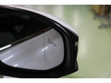 BSM搭載。並走車両が死角に入るとLEDインジケーターが点灯、ウィンカーを出すと点滅します。ドアを開ける際に後方からの接近車両との衝突の可能性がある場合インジケーターで警告するSEAも搭載しています。