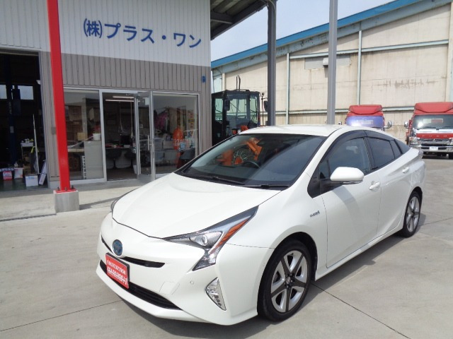 プリウス 1.8 A ツーリングセレクション E-Four 4WD 