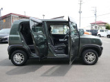 すべての車に外装のコーティングと各種ルームクリーニングを施工いたします!外装も内装も愛車はいつもピカピカキレイが気持ちいいですね♪