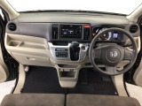 【前方視界】開放的な前方視界!運転がしやすく疲れにくいです♪窓が大きく、見通しがとっても良いおクルマですよ♪