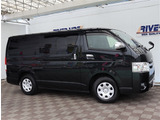 【車屋】として、長く車業界に従事した経験豊富なスタッフが在籍しております。