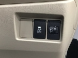 【VSA】ブレーキ時の車輪ロックを防ぐABS、加速時などの車輪空転を抑えるTCS、旋回時の横滑り抑制の3つの機能をトータルに制御!予期しないクルマの挙動の乱れを防ぐ安全装備です♪