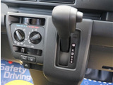 神奈川でお車を探すなら リバーサイド 。当店では在庫数800台展示中となります。残価設定型ゴジュッパローンをメインで販売しており月々のお支払いをお安く高年式車を乗りたい方へ是非ご検討ください。