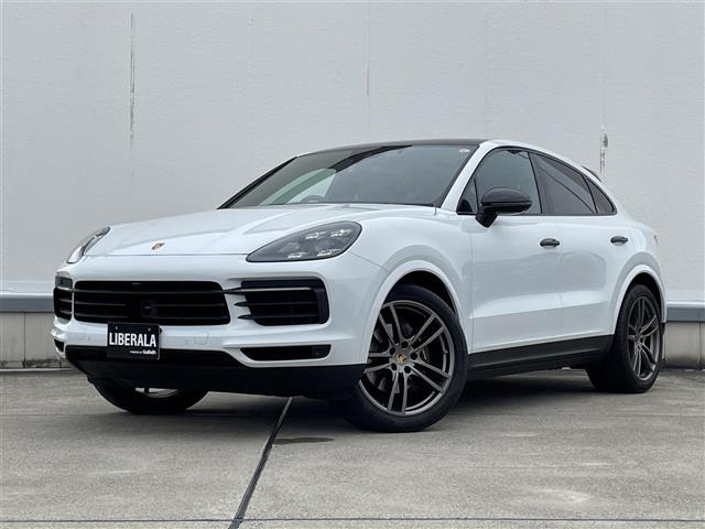 カイエンクーペ  4WD 本革シート
