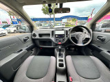 車を運転する際には運転席の存在は欠かせません。なのでしっかりとチェックしたいポイントですね。