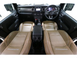 グラディエーター 3.6 ルビコン 4WD 