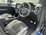 XC40 T4 AWD Rデザイン 4WD 4WD サンルーフ