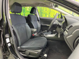 運転席シート廻りは使用感も少なく、良好な状態となっています。丁寧に使われていたことがよくわかりますね。