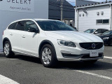 V60クロスカントリー D4 SE ディーゼル 