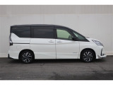 セレナ 1.2 e-POWER ハイウェイスター V 