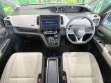 セレナ 1.2 e-POWER ハイウェイスター V 