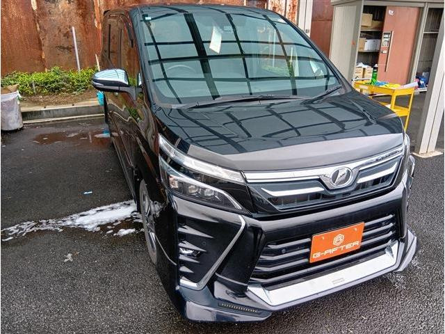 ヴォクシー 2.0 ZS 煌II TRDエアロ純正9型ナビ後席モニタ両側電動